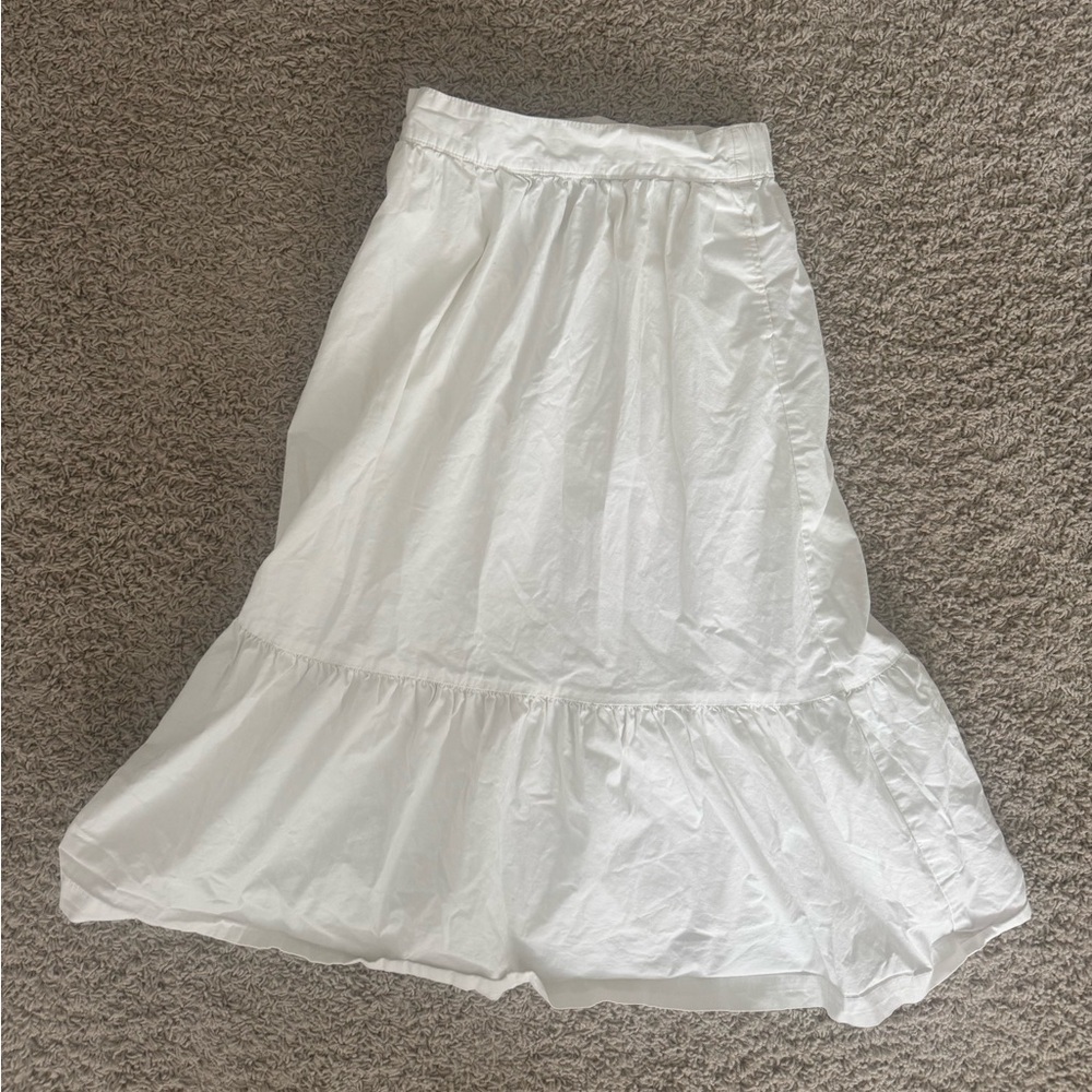 Elegant White Skirt